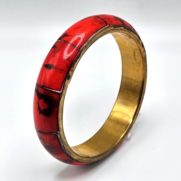 VINTAGE Red and Black Enamel Brass Bangle Bracelet - Picture 1 of 8